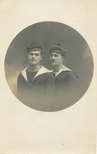 1918 Chauvigne Serge et copain Gaby Radios dans la marine