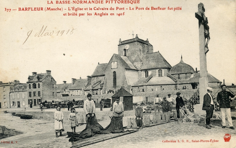 Barfleur - L'église et le Calvaire du port