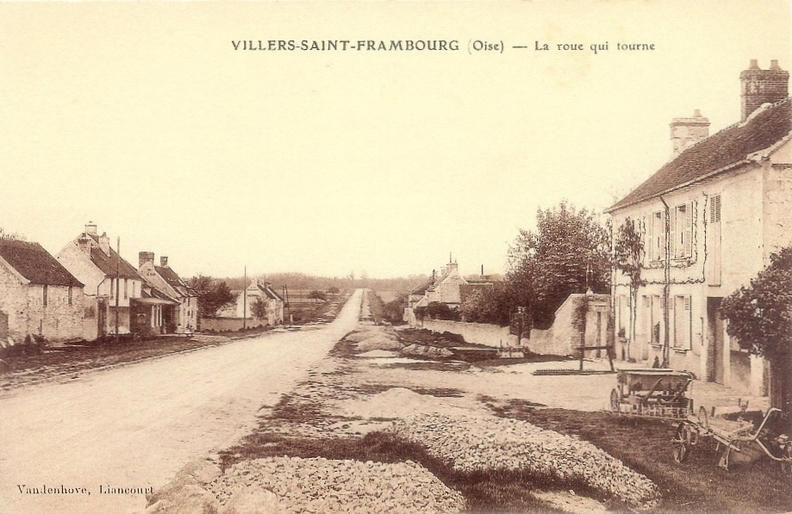 Villers-Saint-Frambourg_La_roue_qui_tourne.jpg