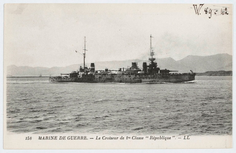 Marine de guerre - Le croiseur de 1ère classe République