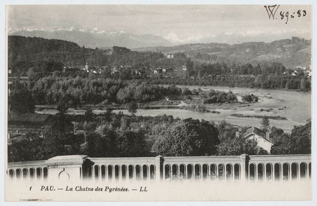 Pau - La chaîne des Pyrénées