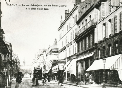 Nancy - La rue Saint-Jean, vue du Point Central