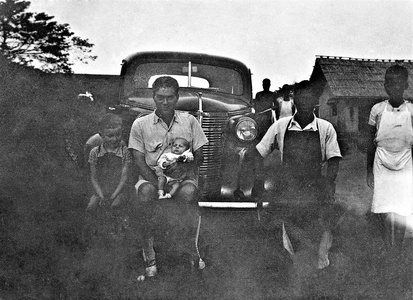 Bernard, Serge et Francis à Carnot Centre-Afrique en 1945