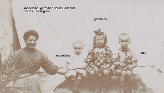 Madeleine, Germaine et Louis Bourlaud en 1909 au Pouliguen