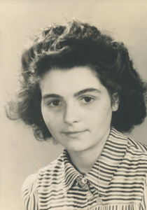 Ginette Bayle en 1942
