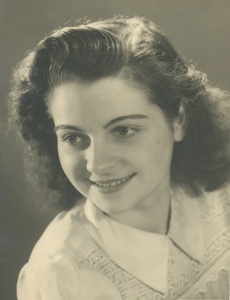 Ginette la semaine avant son mariage en octobre 1950