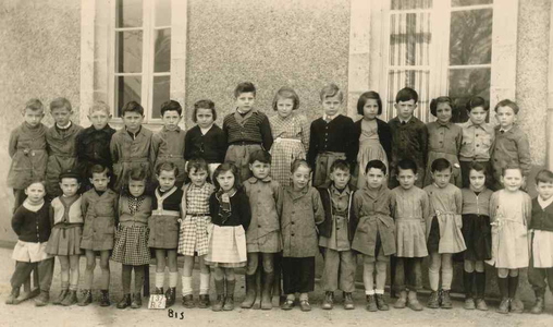 Classe de l'école primaire de Coulombiers en 1952 (avec Francis !)