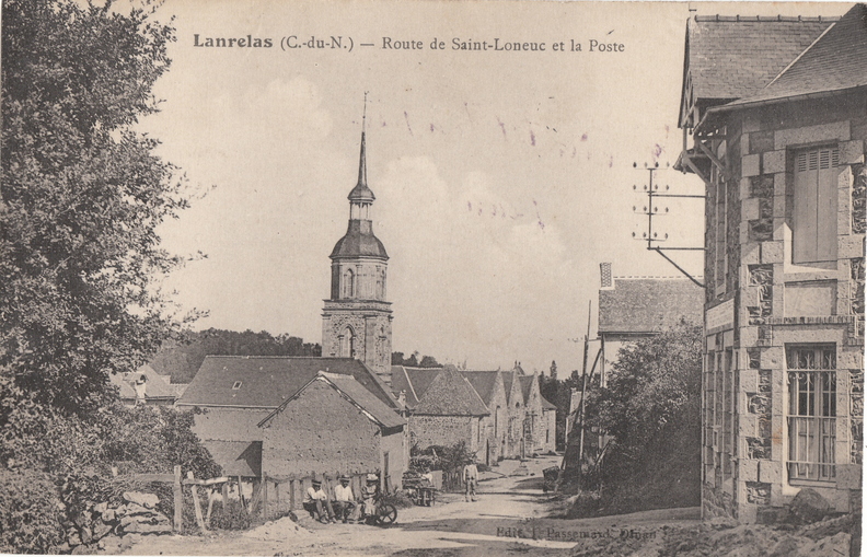 Lanrelas_Route_Saint-Loneuc.jpg