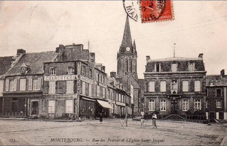 Montebourg - Rue des prêtres et l'église Saint-Jacques