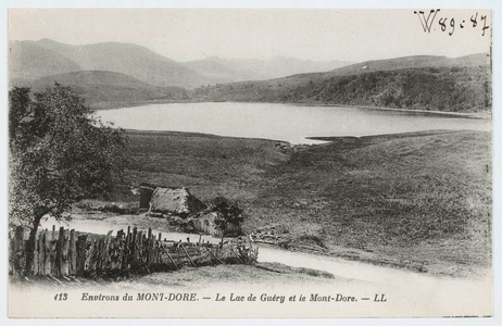 Environs du Mont-Dore - Le lac de Guéry et le Mont-Dore