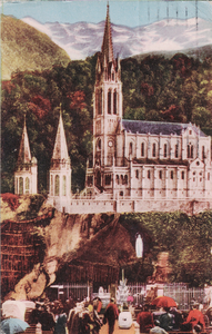 Lourdes - La grotte et la basilique