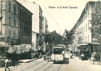 Toulon Pont-du-Las - Le tram avenue du XVe Corps