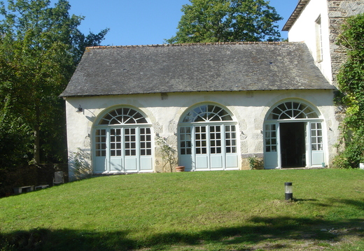 Manoir de Saint-Armel - Les anciennes écuries devenues séjour