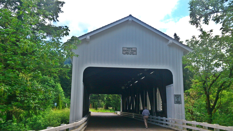 Le_pont_couvert_de_Dorena_en_Oregon.jpg